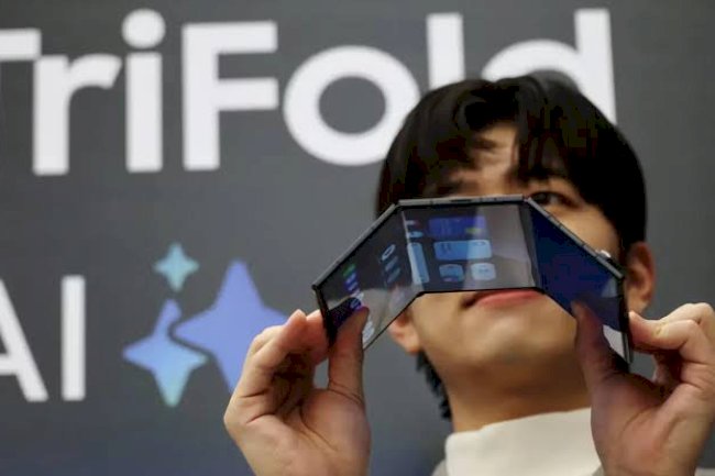 Galaxy Z TriFold Dayanıklılık Testini Geçti: 144.000+ Katlama ile Menteşe Performansı Şaşırttı – Samsung’un Yeni Çığır Açan Foldable’ı Gerçek Kullanımda Ne Kadar Sağlam?